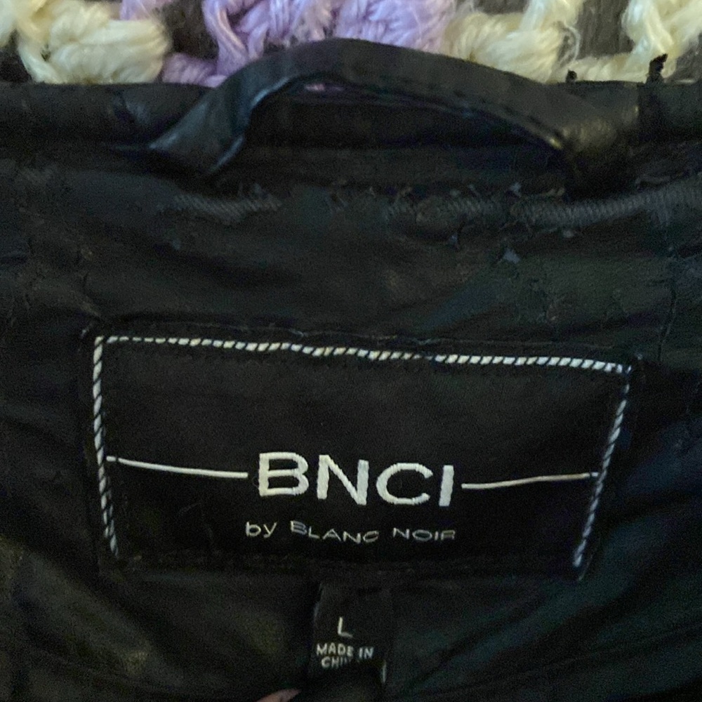 jacket - Picture 4 of 4